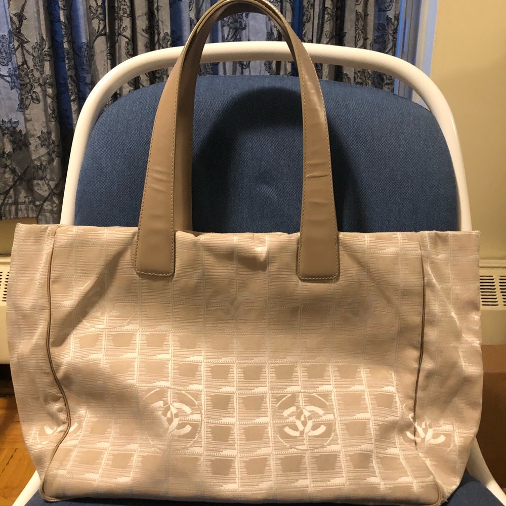 Chanel tote bag